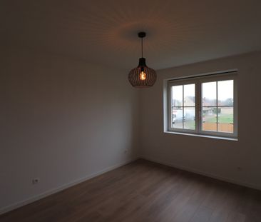 Nieuwbouwwoning met 3 slaapkamers, zolder, tuin en 2 autostaanplaat... - Photo 5
