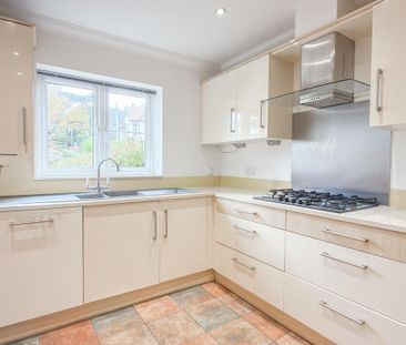 4 bedroom townhouse to rent - Photo 6