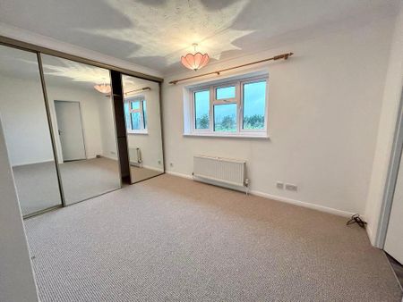 4 bedroom detached house to rent - Photo 3