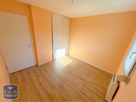 Appartement à louer 4 pièces 74.42m² - Photo 3