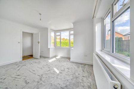 4 bedroom bungalow to rent - Photo 3