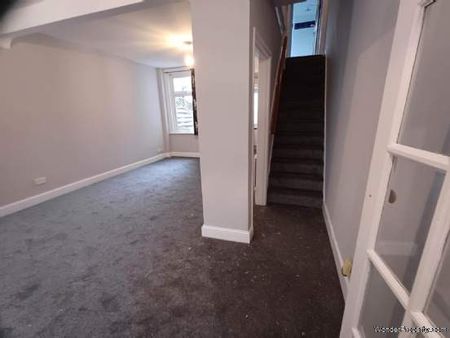 3 bedroom property to rent in London - Photo 2