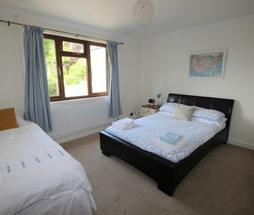 4 bed detached house to rent in Hastings, East Sussex - Photo 3