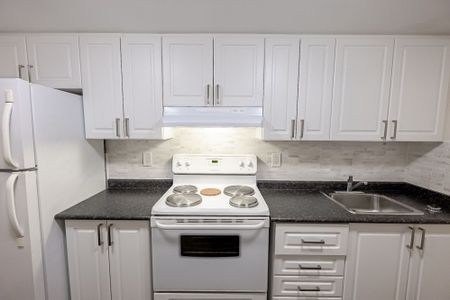 For Lease - 196 Old Colony Road Unit# B, Kanata, Ontario - Photo 2