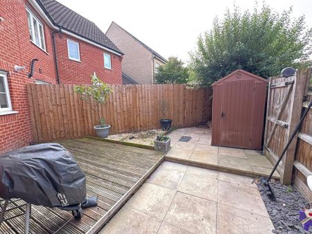 3 bedroom terraced house to rent - Photo 4