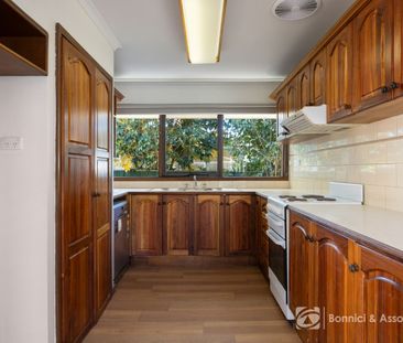 334 Parkland Crescent, Lavington - Photo 2