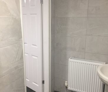 1 bed House Share - To Let - Photo 3