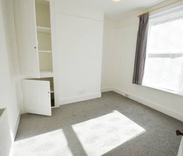 Commercial Road, Eastbourne, BN21 3XF - Photo 4