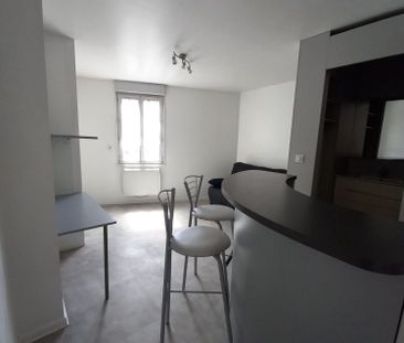 Location Appartement 1 pièce 21m² BELLEY 01300 - Photo 2