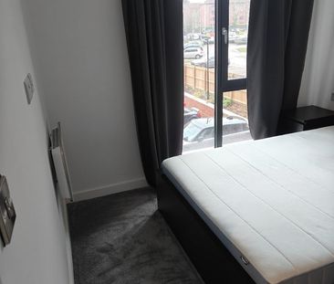 1 Bed Flat, Silkbank Wharf, M5 - Photo 2