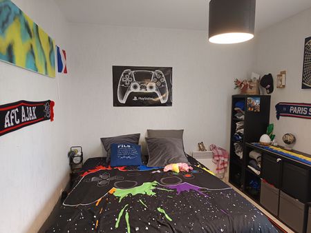 Location Appartement 3 pièces 69m² - Photo 3