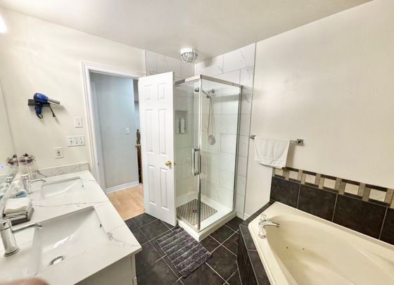 For Lease - 8189 Harvest Crescent, Niagara Falls, Ontario - Photo 1