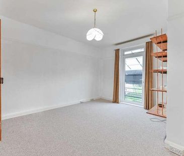 Benhilton Gardens, Sutton, SM1 - Photo 4