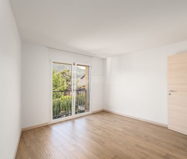 MODERNO BILOCALE VICINO ALLA TASIS - Foto 2