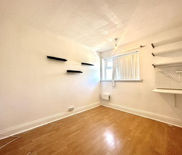 3 bedroom maisonette to rent - Photo 4