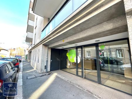 Location Appartement 2 pièces 42m² ST ETIENNE 42100 - Photo 4