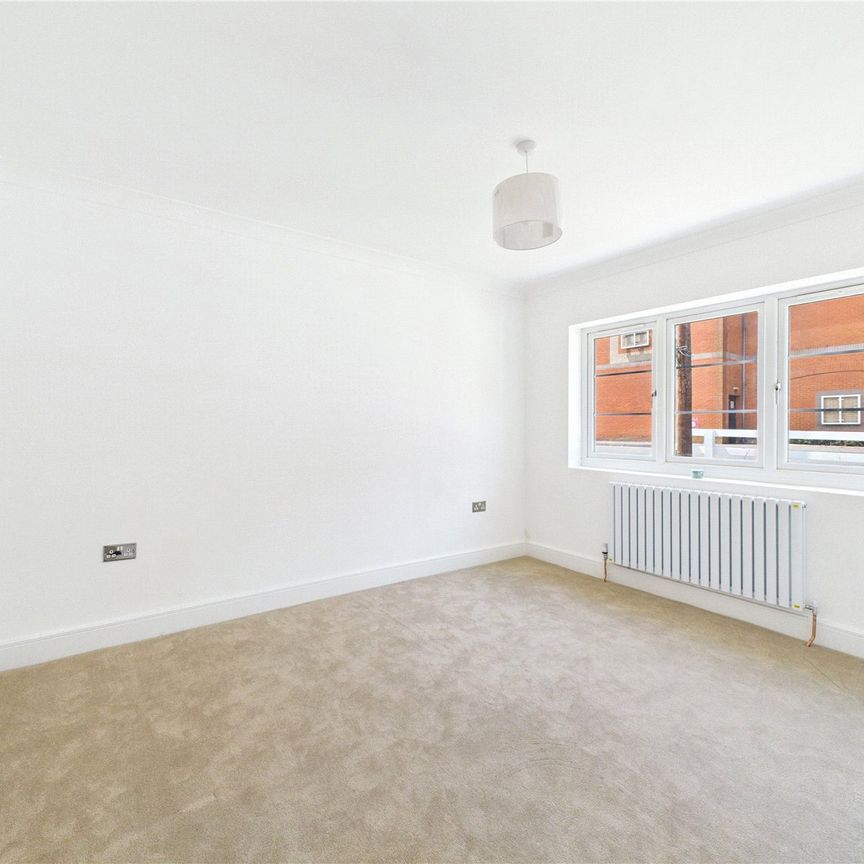 Albert Street, Fleet, Hampshire, GU51 - Photo 1