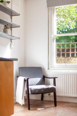 2 bedroom ground floor flat to rent - Photo 2