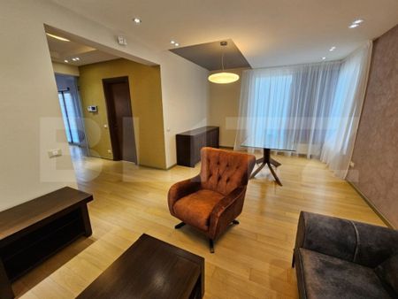 Casa superba, 250 mp utili, 600 mp curte, 3 parcari, zona St - Fotografie 2