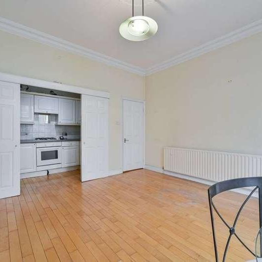 Belgrave Gardens, St John's Wood, NW8 - Photo 1