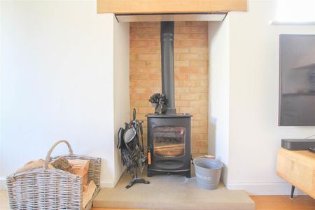 High Street, Hinxton, Saffron Walden - Photo 2