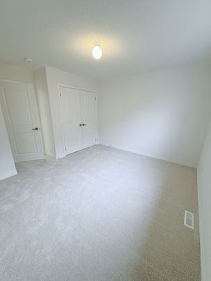 For Lease - 60 Baycroft Boulevard, Essa, Ontario - Photo 1