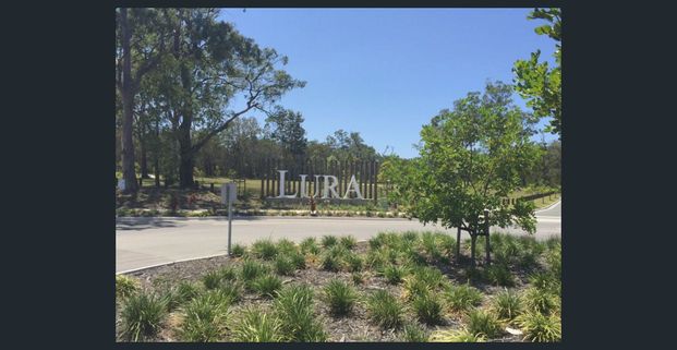 Break Lease - Four Bedroom Two Living Area Home - Lura Estate - Photo 1