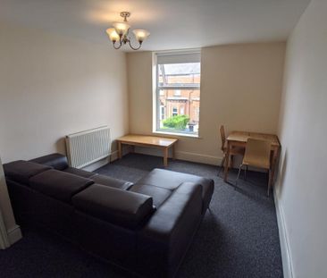 2 bedroom flat to rent - Photo 4