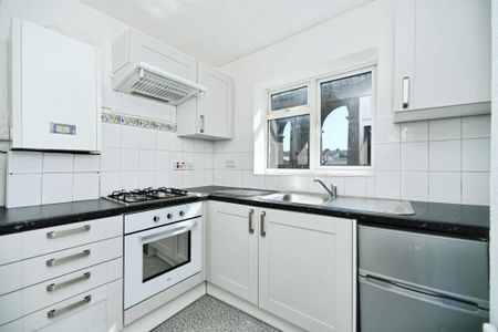 2 Bed Flat, Springfield Road, BN1 - Photo 5