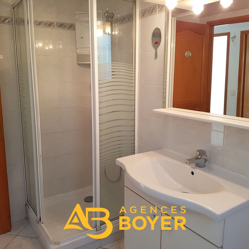 Location Appartement 4 pièces 87m² SIX FOURS LES PLAGES 83140 - Photo 1