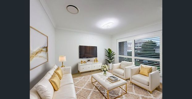 FOR LEASE! DREAM HOME IN PRIME LOCATION! - Photo 1
