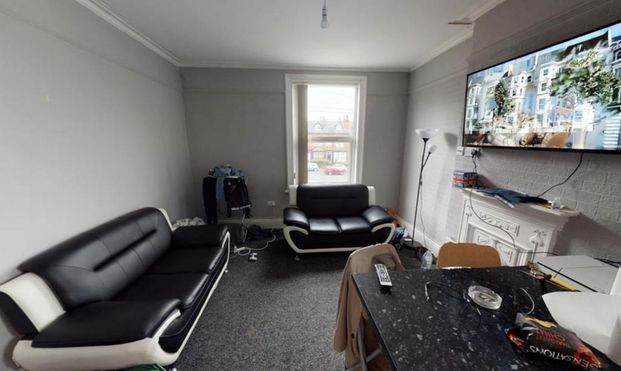 2 bedroom flat to rent - Photo 1