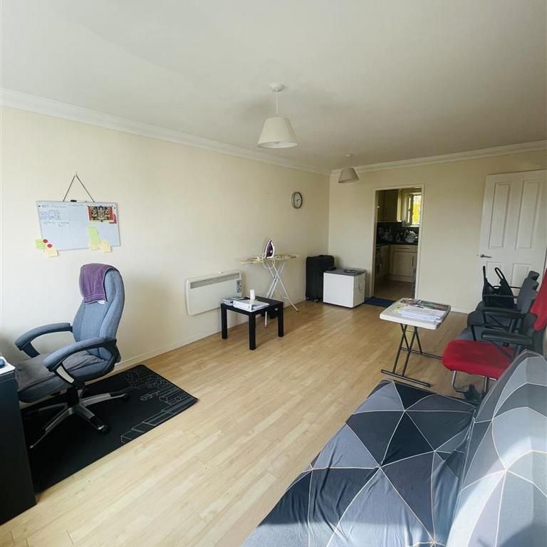 1 bedroom apartment to rent - Photo 1