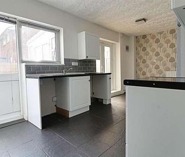 Matlock Road, Lower Farm, Bloxwich, WS3 - Photo 6