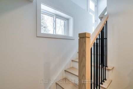 For Lease - 696 Hillview Crescent, Pickering, Ontario - Photo 4