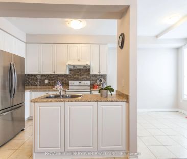 914 Castlemore Avenue - Photo 1