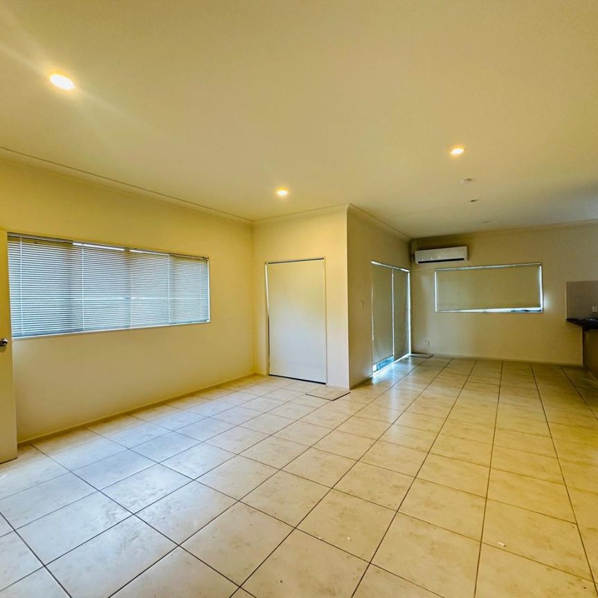 Newly Renovated Family Home in Prime Pakuranga Location” - Photo 1