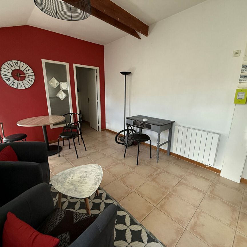 Location Appartement 1 pièce 26m² - Photo 1