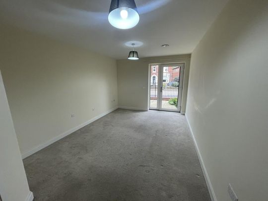 1 bedroom ground floor flat to rent - Photo 1