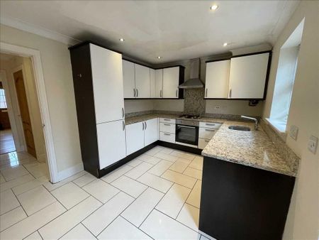 4 bedroom terraced house to rent - Photo 4