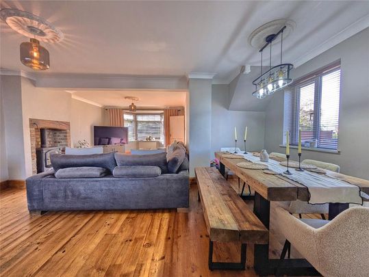 3 bedroom semi-detached house to rent - Photo 1