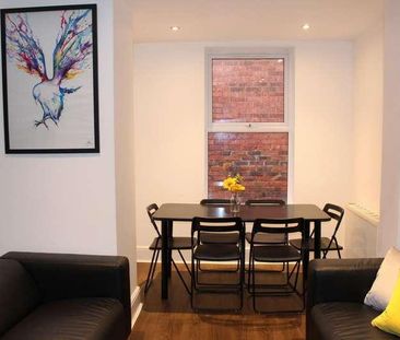 Bedroom Detached House In Bournemouth, BH9 - Photo 4