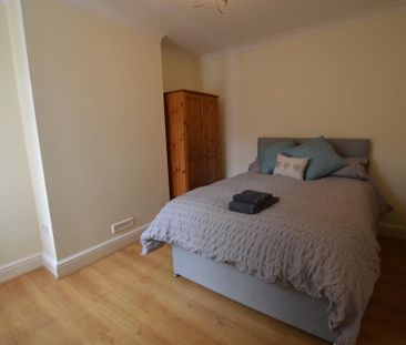 1 bedroom in a house share to rent - Photo 1