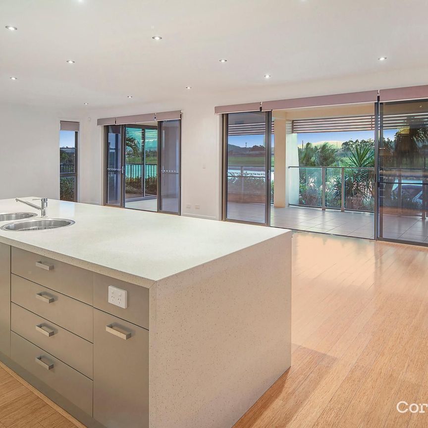 20 North Bank Court, Helensvale QLD 4212 - House For Rent | Domain - Photo 1