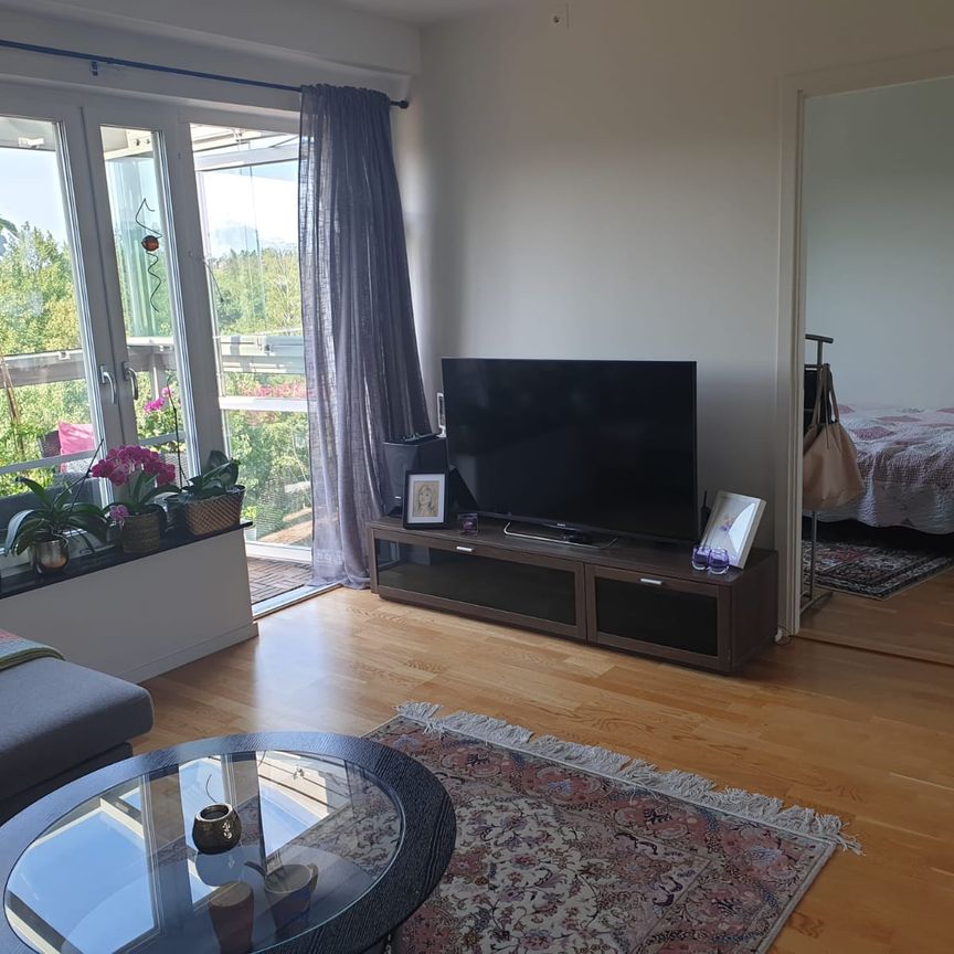 Hanstavägen, Kista - Photo 1