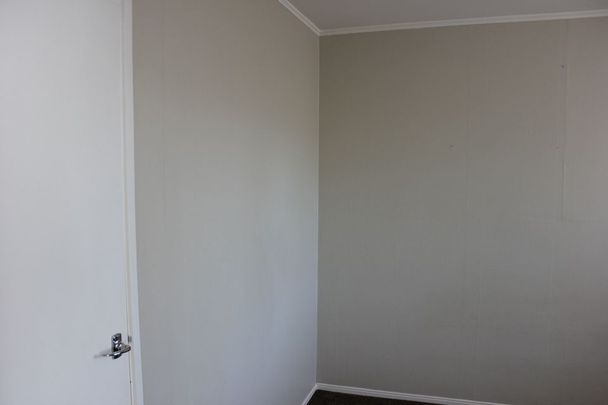 Compact private unit close to Howick Village - Photo 1