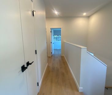 Killarney – a quiet, family-friendly neighborhood close to parks an... - Photo 6