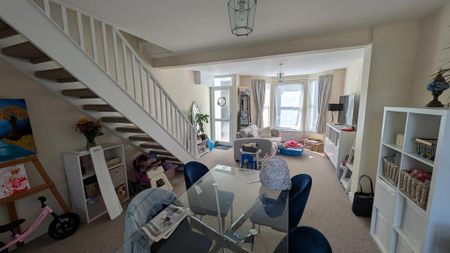 2 bedroom terraced house to rent - Photo 3