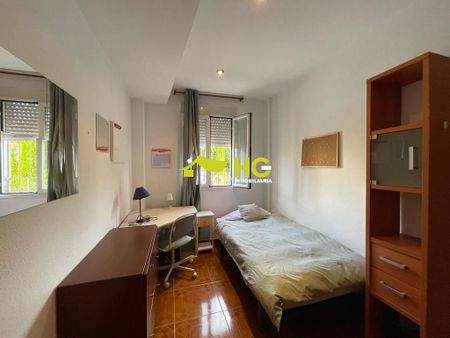 Piso de alquiler en Centro - Photo 5