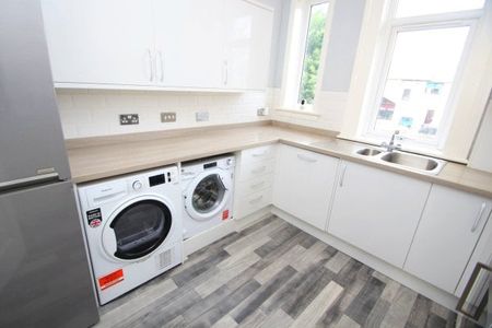 Carresbrook Avenue, Glasgow, G66 - Photo 5